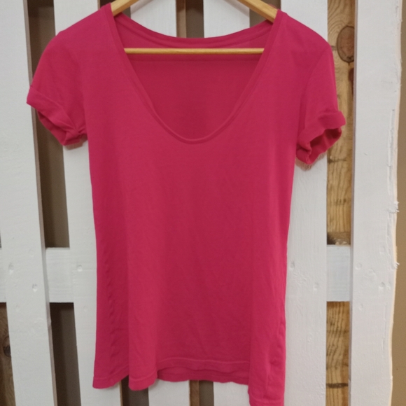 Ladies pink tee shirt - Picture 1 of 2
